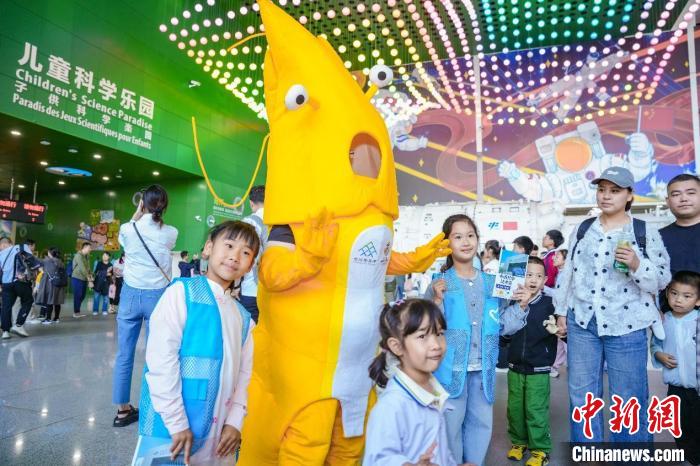 推进“健康中国2030” 2025全民营养周暨全国营养科普大会举办(图2)