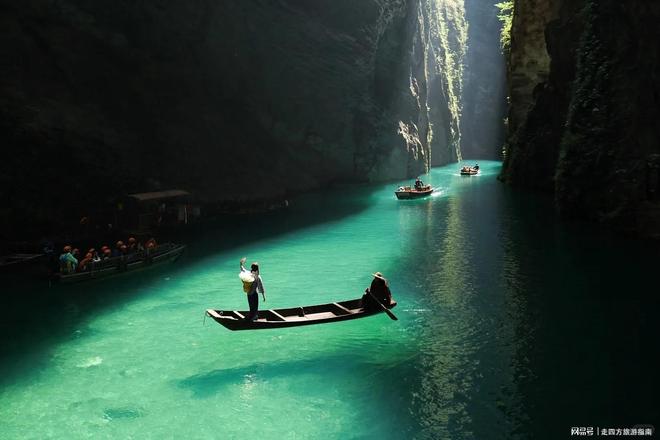 恩施旅游5天4晚跟团行路线怎么规划？恩施当地金牌私导怎么收费？(图2)
