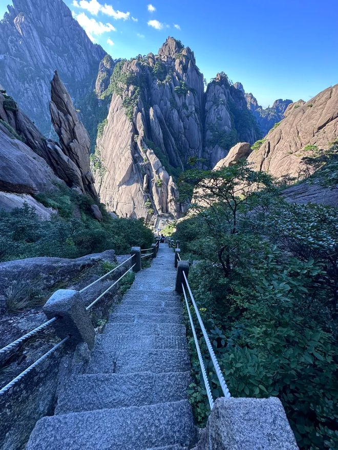 报团去黄山游玩五天四晚如何规划线路？黄山旅游五天四晚攻略(图4)