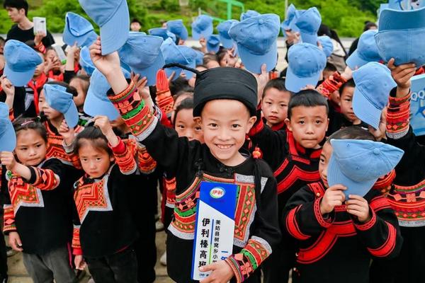 点亮大山的笑脸｜“伊利营养2030”联合“小饭碗公益计划”走进凉山幸福小学(图5)