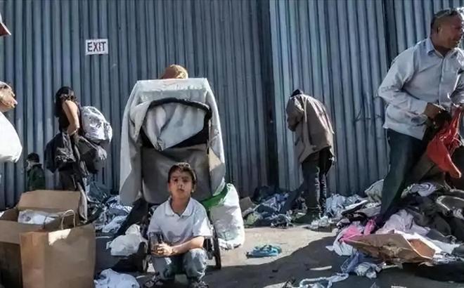 美国政府停摆坑惨穷人！食品券 11 月或将停发4200万人集体断粮