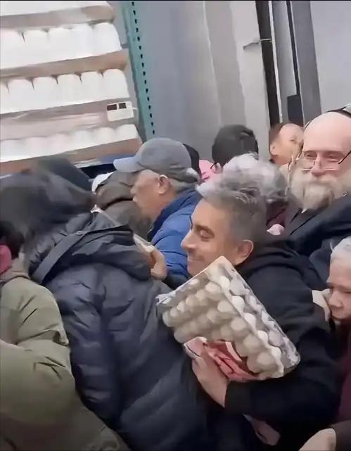 美国政府停摆坑惨穷人！食品券 11 月或将停发4200万人集体断粮(图10)