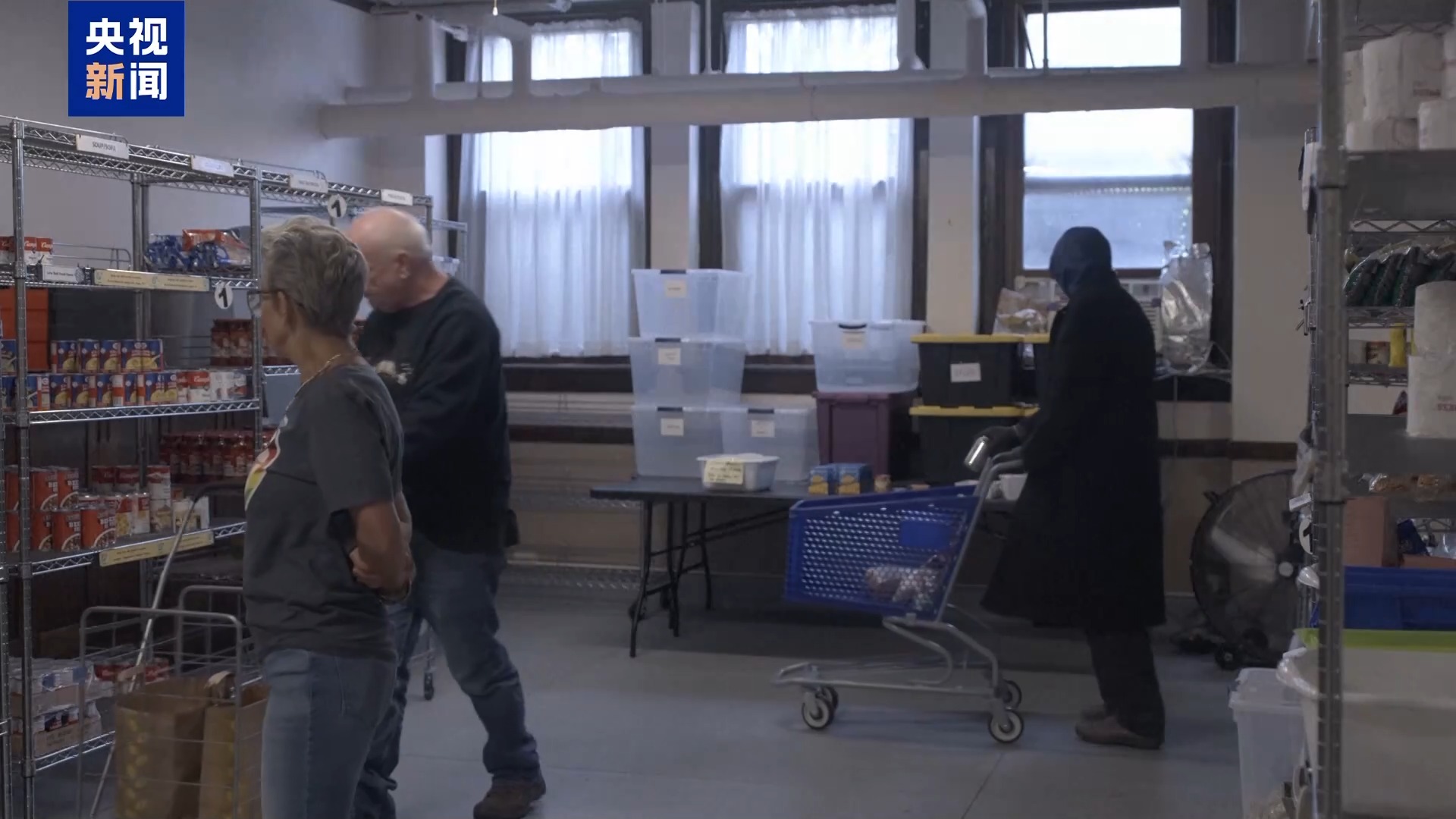 视频丨美政府“停摆”致多个资助项目暂停 美民众受严重冲击(图2)