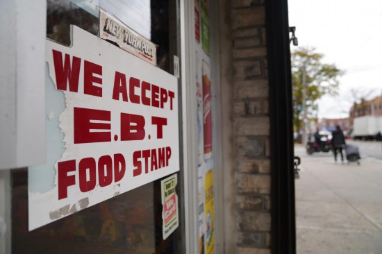 历史最长“停摆”将结束美国“坏账”继续