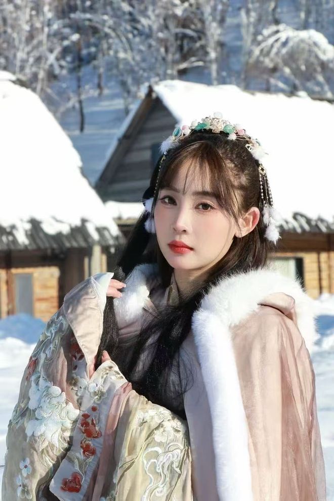 去新疆玩10天要准备多少钱？最新品质小团报价及路线规划方案