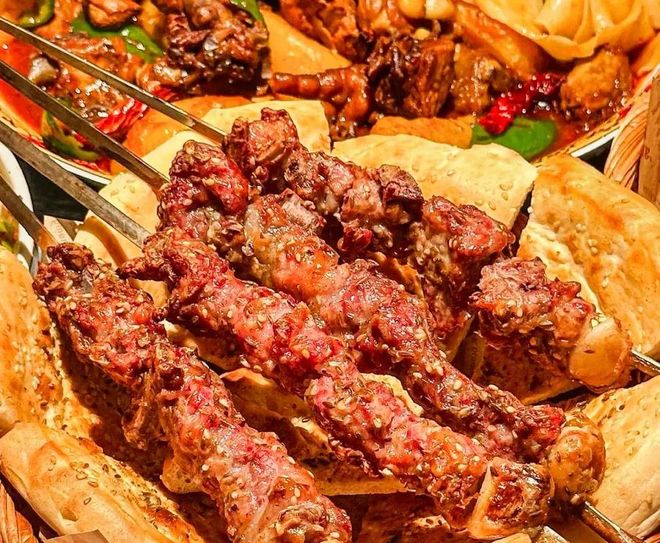 去新疆玩10天要准备多少钱？最新品质小团报价及路线规划方案(图4)