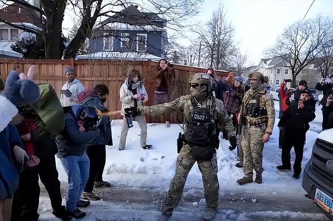 美国一天4次震动全球特朗普再次甩出大动作马斯克预判成真？(图2)