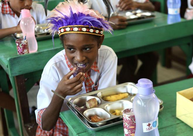 免费营养餐托举印尼年轻一代未来｜走笔天下(图3)